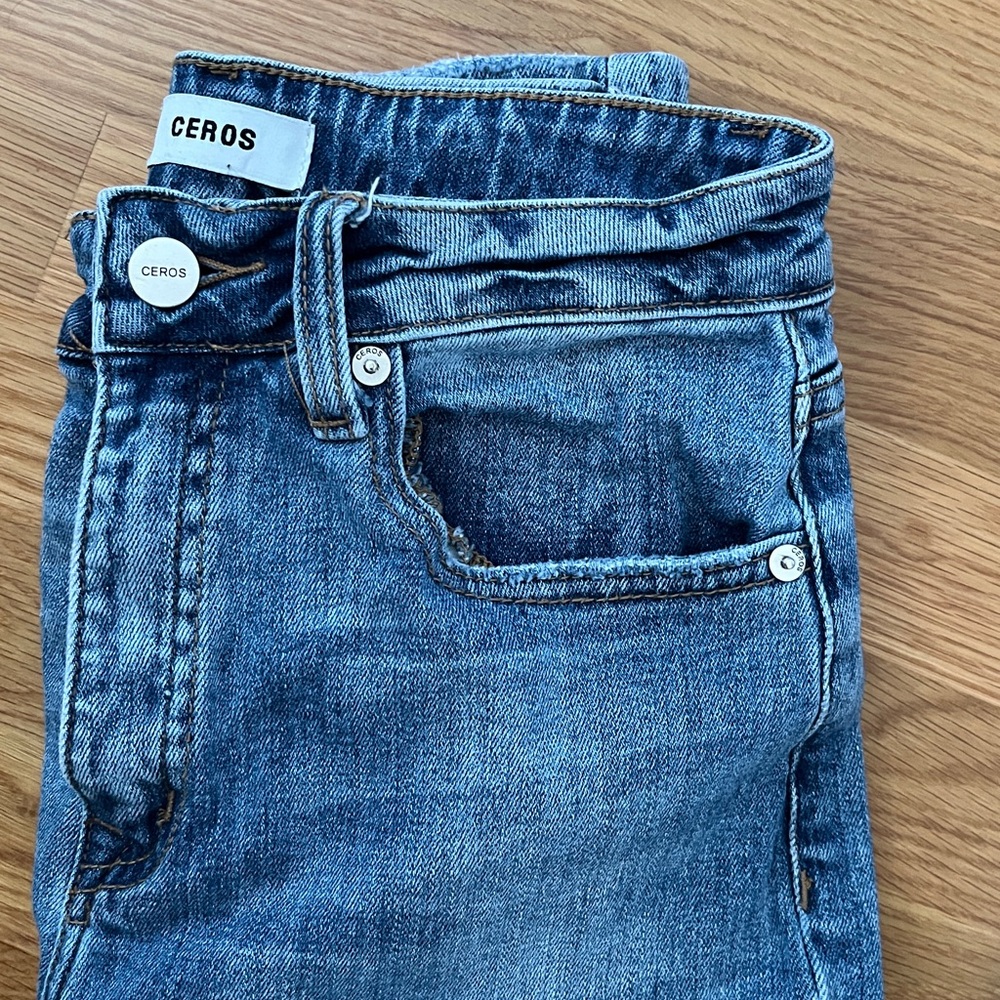 Ceros Light Blue Denim Jeans